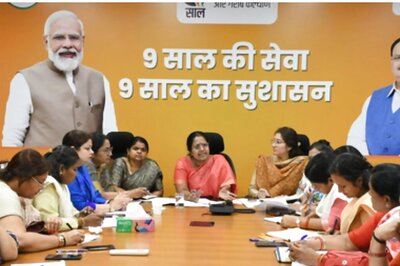 From Modi Kirtan to Tying Rakhis, This is How BJP Hopes to Blitz State Polls