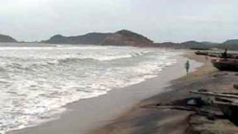 Sea flows into village, leads to floods