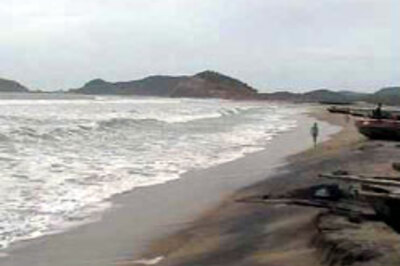 Sea flows into village, leads to floods