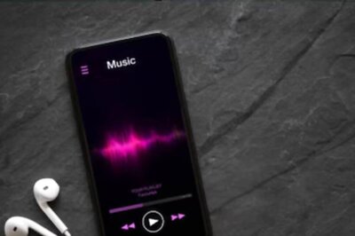 Kota Youth On the Run After Attacking Father With Axe for Using His Mobile Phone to Listen to Songs