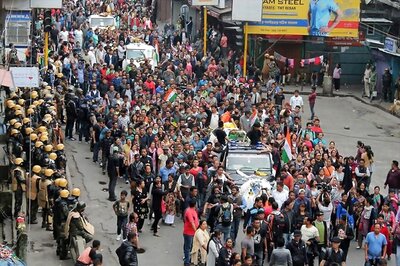 Calcutta High Court Reinstates Darjeeling Links on Facebook