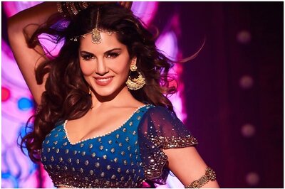 I Enjoy Learning About New Cultures, it Helps Me Grow, Says Sunny Leone on Debut in South Cinema