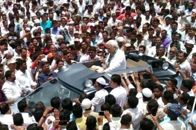 Congress MLA Recommended Pro Tem Speaker, Focus Shifts to Yeddyurappa Proving Majority