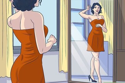 How to Get a Guy to Notice You in a Club