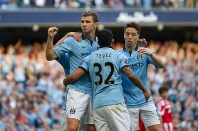 Tevez stars as Manchester City beat QPR 3-1