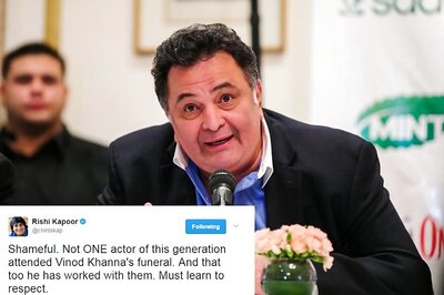 Rishi Kapoor Criticises Young Actors for Not Attending Vinod Khanna's Funeral