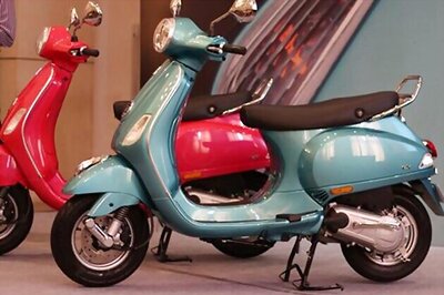 New Vespa VX 125 launched at Rs 71,380 with front disc brake, tubeless tyres