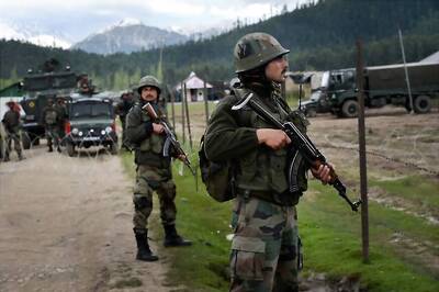 Soldier Killed as Pakistan Violates Ceasefire in Kashmir's Rajouri