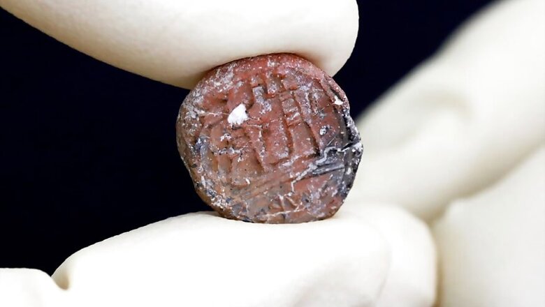 Israeli Archaeologists Find 2,700-Year-Old ‘Governor of Jerusalem’ Seal Impression