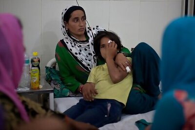 After Omar Jibe, Centre Deputes Eye Specialists to J&K