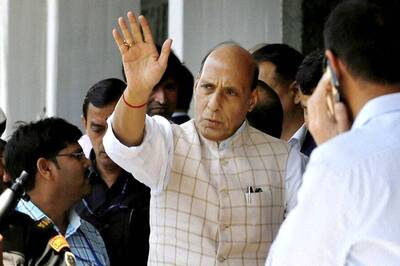 Cops Refuse Guard of Honor to Rajnath Singh After WhatsApp Rumour