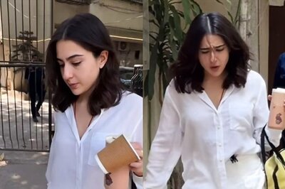Sara Ali Khan Looks Chic In White Causals, Gets Snapped Post Salon Session In The City; Watch
