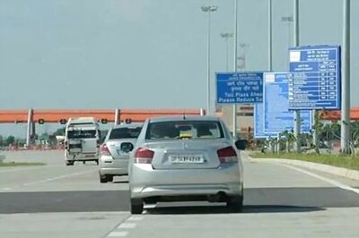 5 Killed in Accident on Agra-Lucknow Expressway after Bus Carrying Labourers from Bihar Rams Into Car