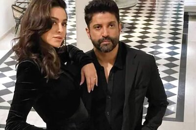 Farhan Akhtar, Shibani Dandekar to Have Court Marriage on Feb 21; See Wedding Ceremony Date