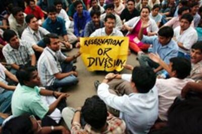 Agitating docs garner student support