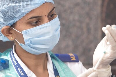 Nurses of Delhi Govt-run Hospitals Begin Strike