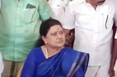 ‘MGR Wanted Grassroots Workers to Choose General Secretary’: Sasikala After OPS Ouster from AIADMK
