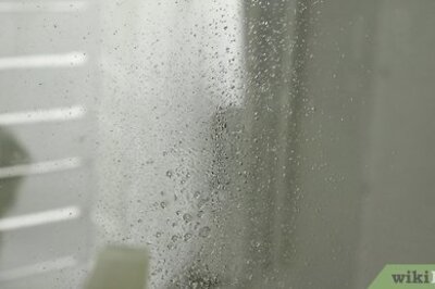 How to Remove Hard Water Stains From Glass