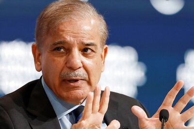 Pakistan's Coalition Govt Pushes Through 26th Constitutional Amendment Despite Opposition