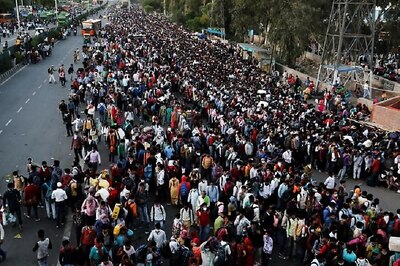 Deploy Armed Forces to Deliver Food to Millions of Poor Migrant Workers, Ex-Navy Chief Ramdas Urges PM