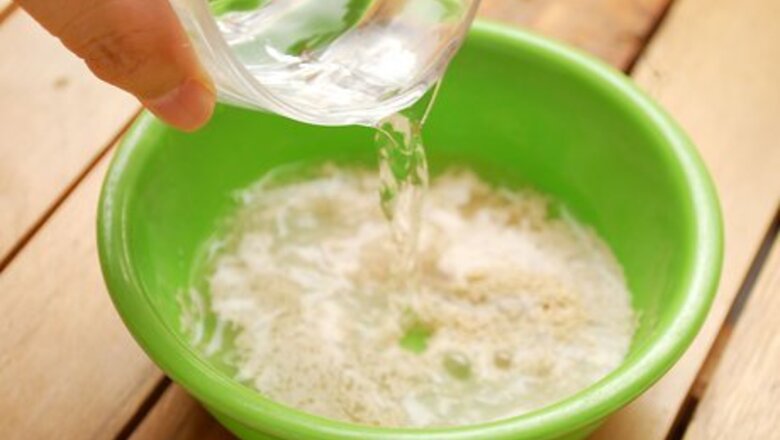 How to Dissolve Yeast