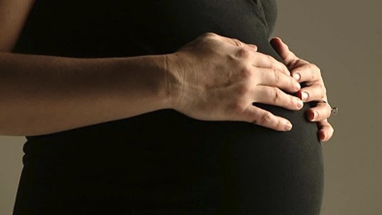 Pregnant 20 Times, 38-year-old Woman Gives Birth to 17th Child in Sugarcane Field; Infant Dies
