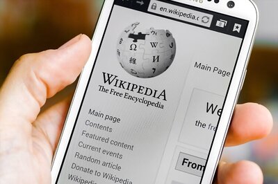 Wikipedia blocks over 300 accounts linked to paid edits