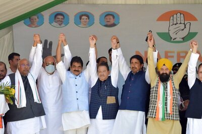 Congress Unveils 5 Poll Guarantees For J&K: Interest-Free Loans For Women & Up To Rs 25 Lakh Health Insurance