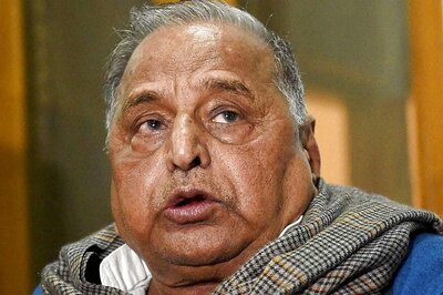 Samajwadi Party Feud: Mulayam Singh Yadav Refuses to Give in, Says He is Still Party President, Akhilesh the CM